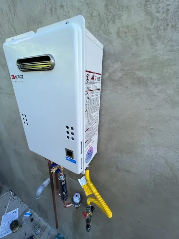 Tankless water heater installation for Putnam homes